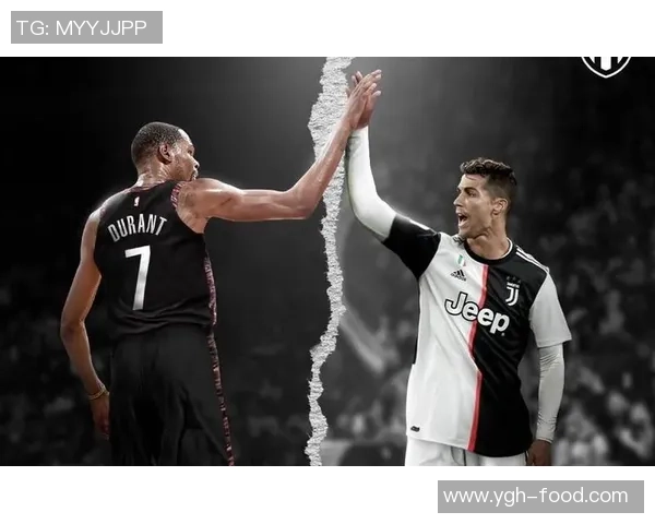 时尚与运动的完美结合足球明星图案拖鞋让你在夏日尽显个性魅力